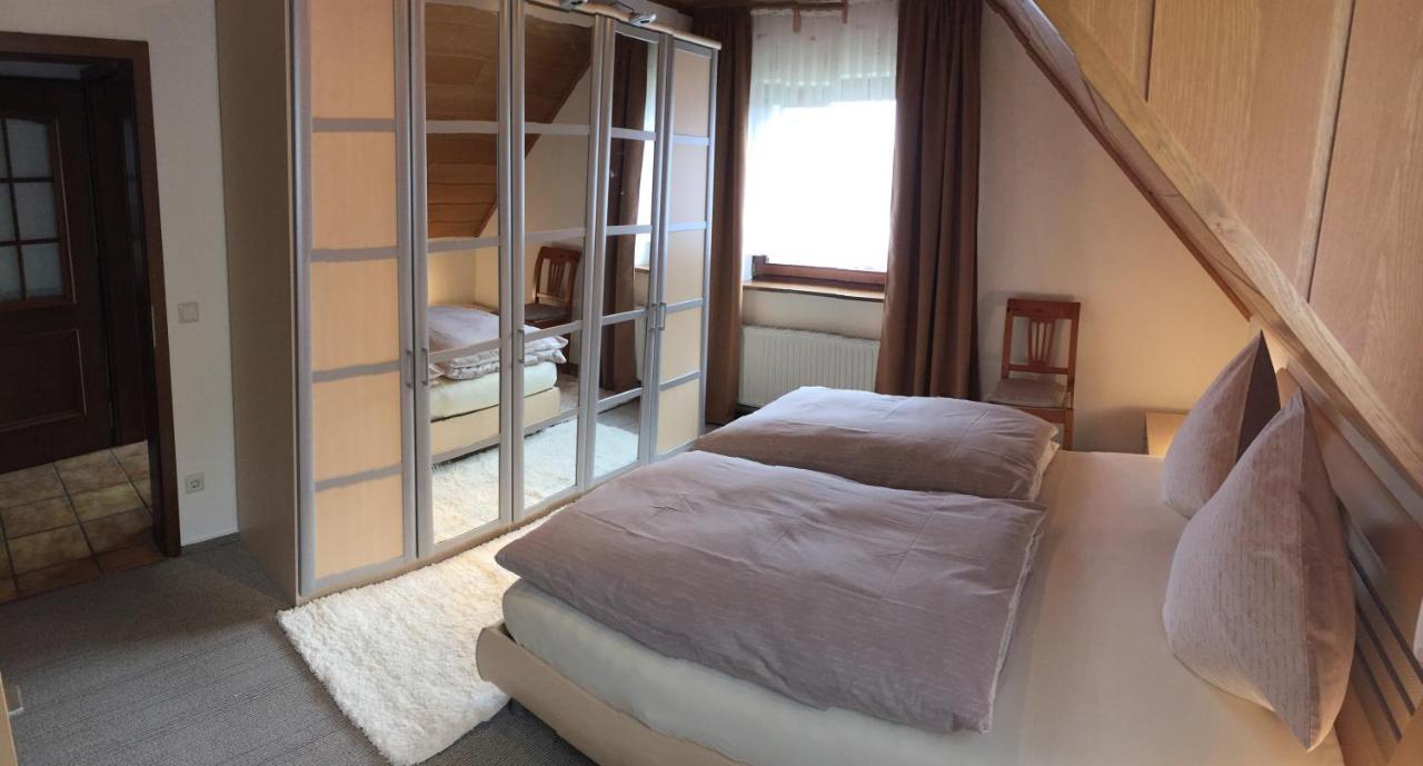 Ferienwohnung Unter Dem Schild Oberfell Экстерьер фото